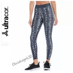 NWT COR designed by Ultracor Boa Leggings